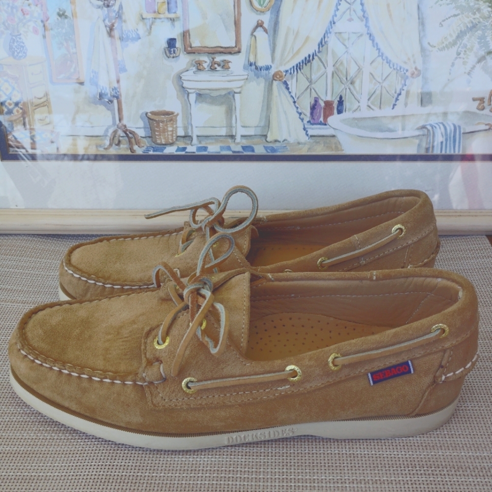 Sebago"Docksides" "Portland" Beige Suede 2-Eye Boat Shoes. Size 8.5